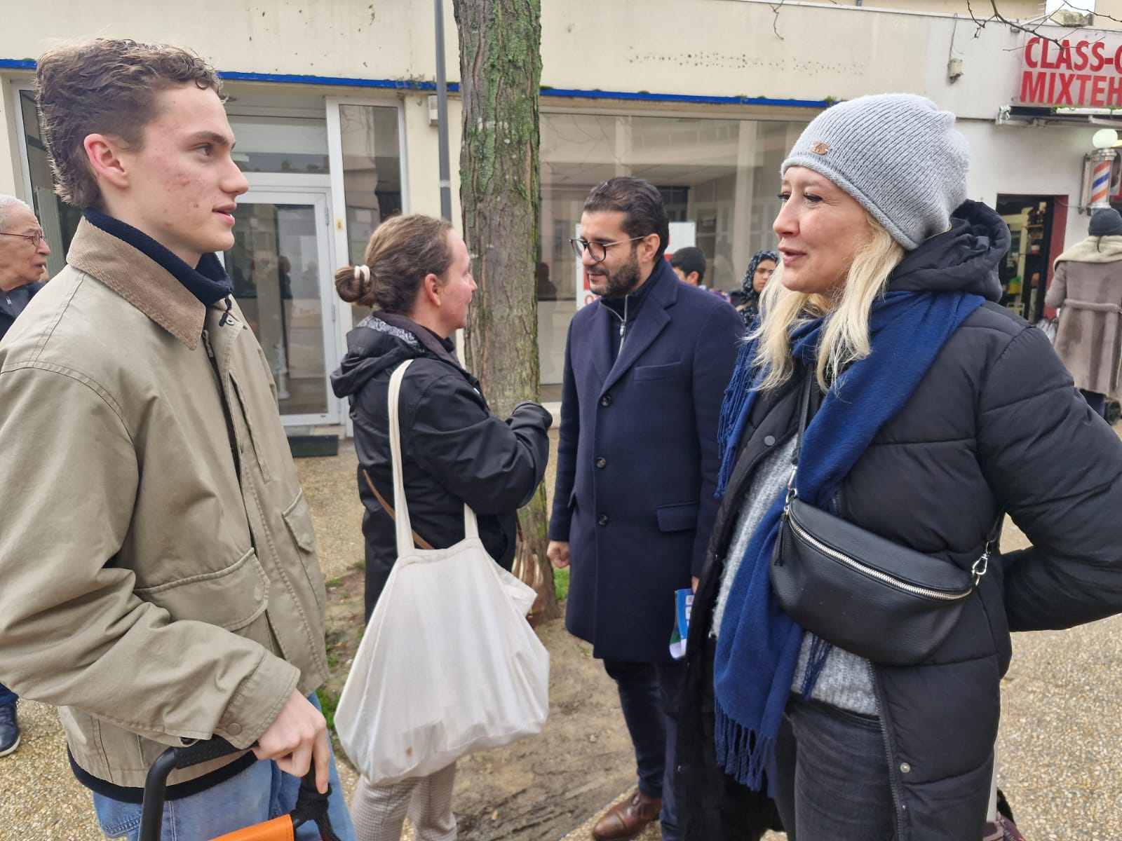 2025-11-29_Entrée en campagne - tractage_19