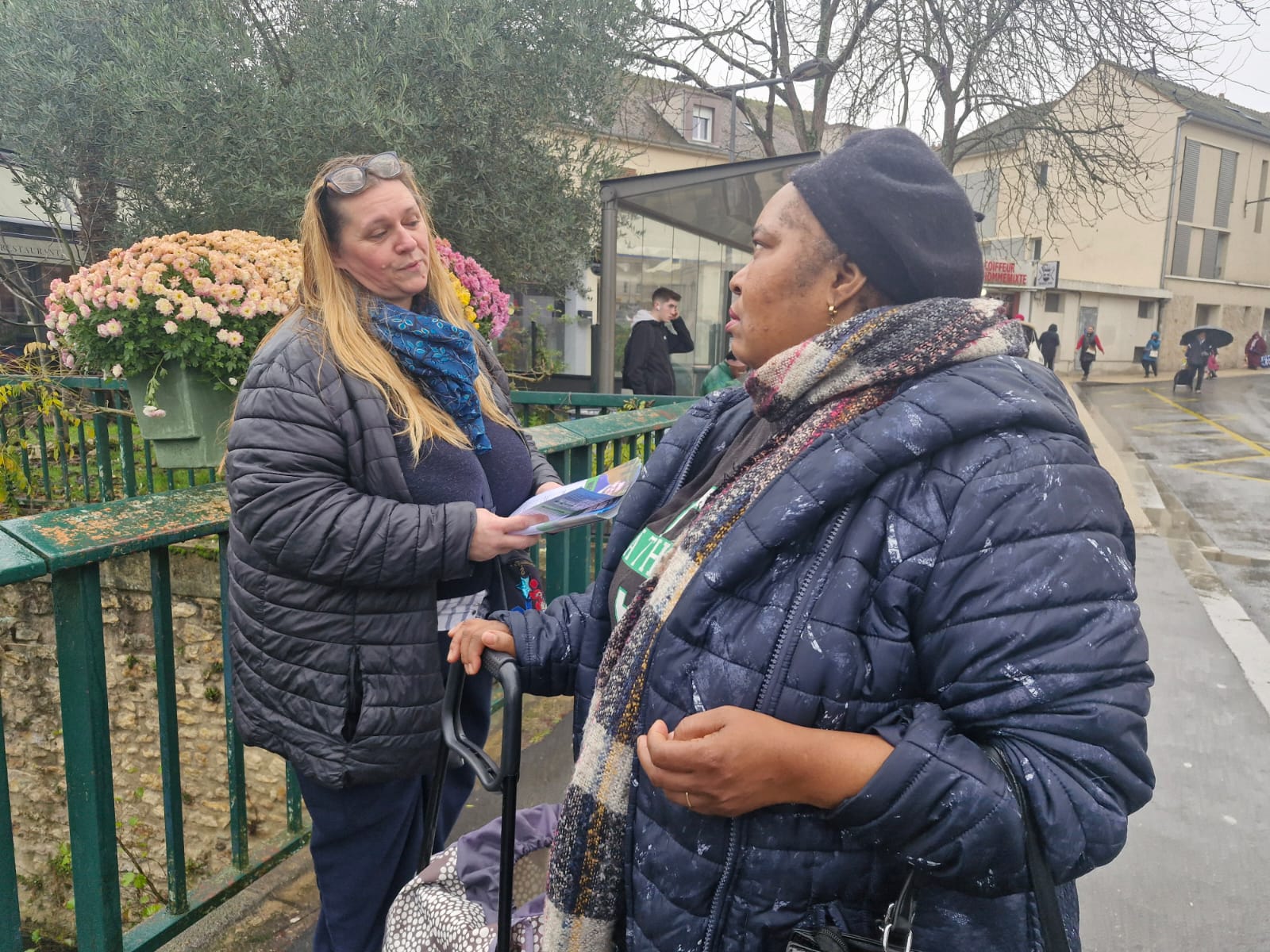 2025-11-29_Entrée en campagne - tractage_23