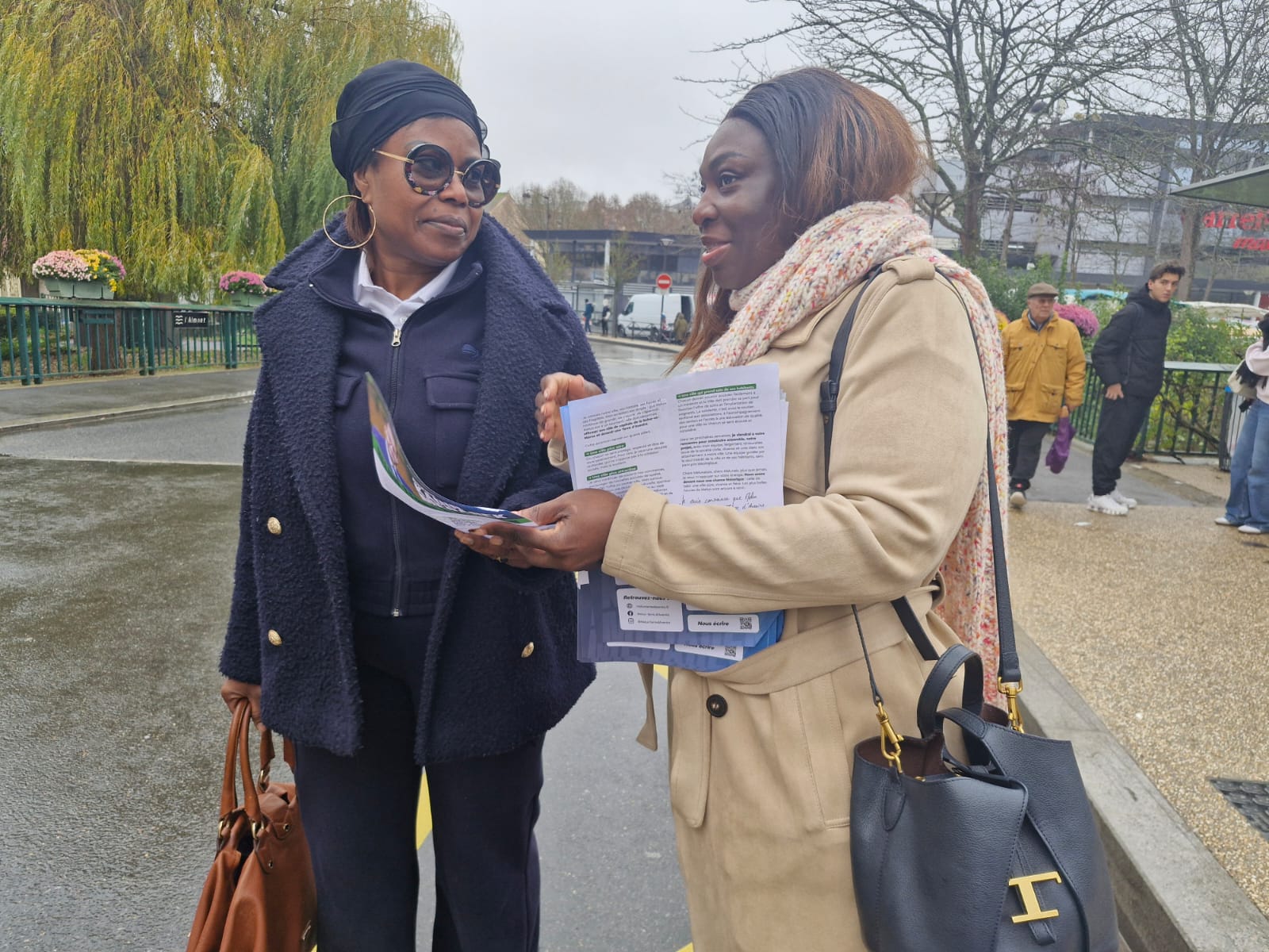 2025-11-29_Entrée en campagne - tractage_8