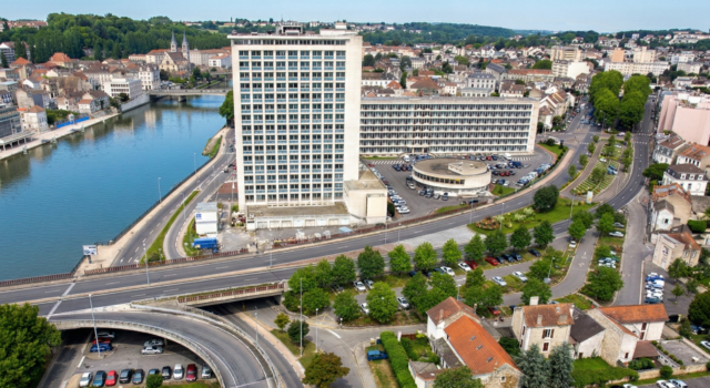 BOULEVARD CHAMBLAIN - Parking d'entrée de ville végétalisé à place égale